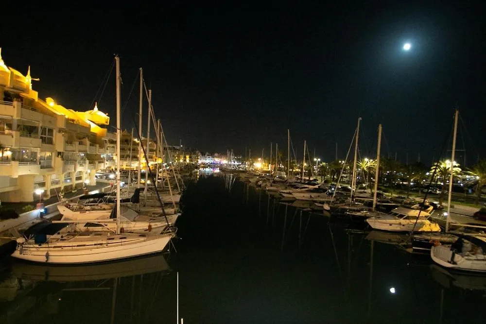 The Perfect Holiday Location Benalmádena 0*,