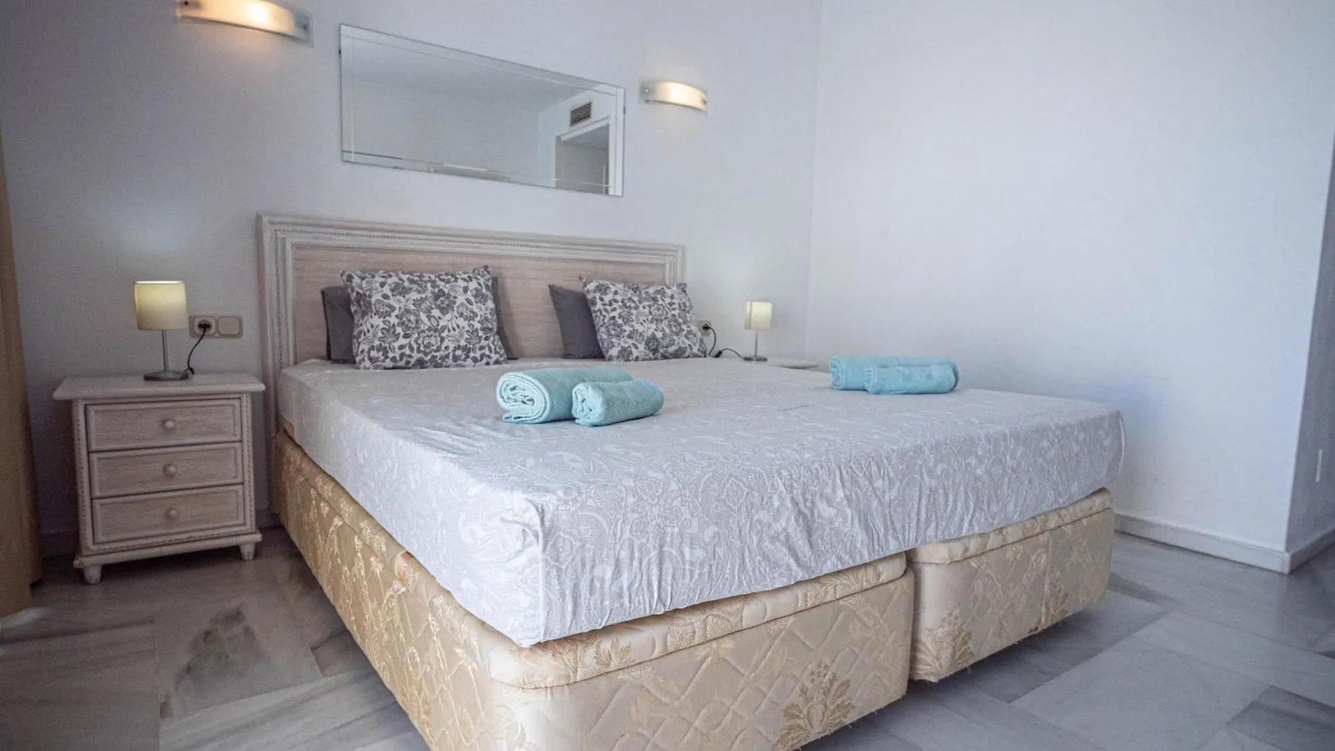 The Perfect Holiday Location Benalmádena Lejlighed